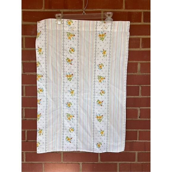 Vintage 1970s Rainbow Pillowcase - Picture 5 of 5